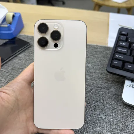 iPhone 16 Pro Max 沙漠色 港版 256G S級 縮圖 1