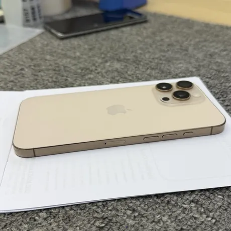 iPhone 16 Pro Max 沙漠色 港版 256G S級 縮圖 3